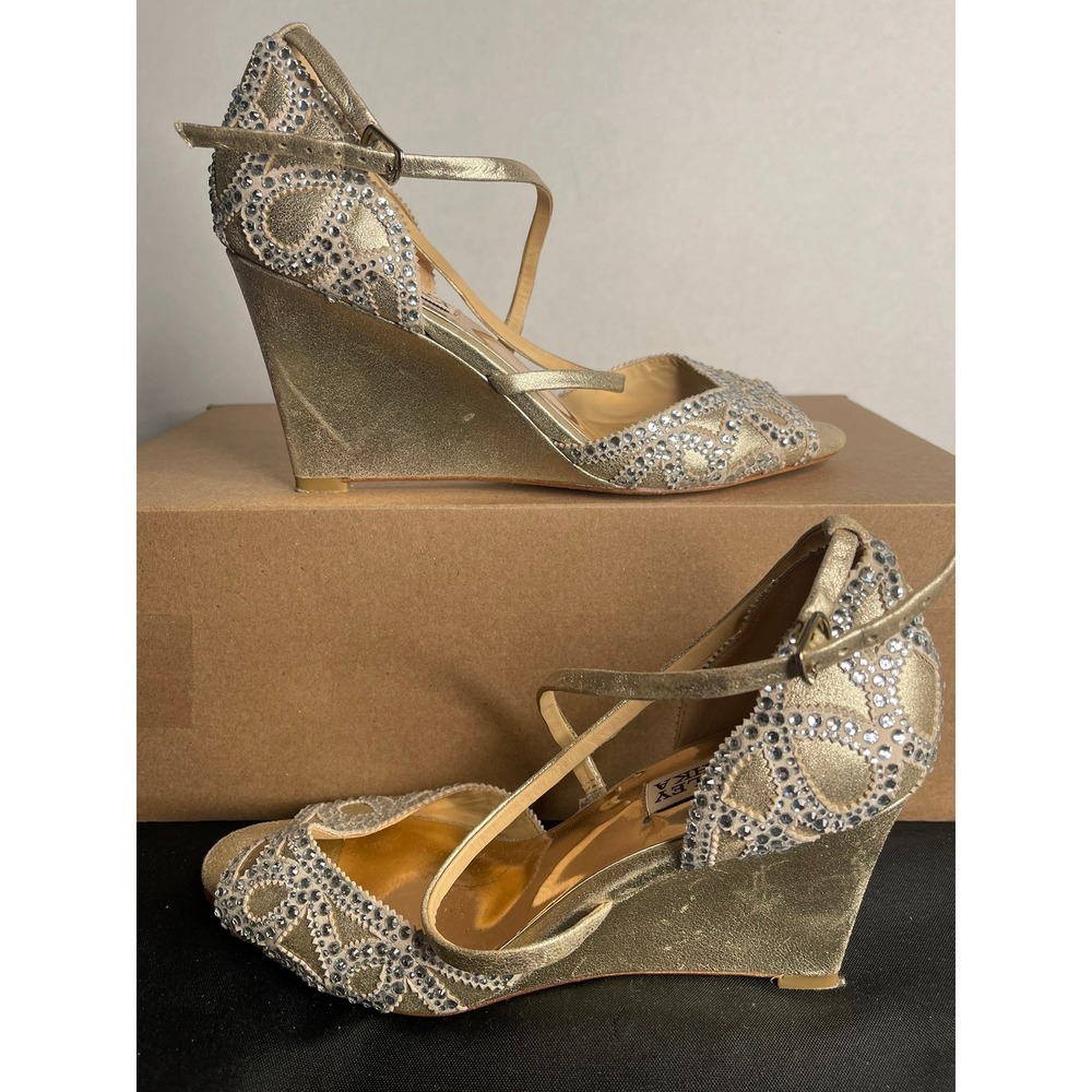 Badgley Mischka Gold Leather Crystal Embellished Wedge Sandals Womens 8 Formal - Picture 4 of 9